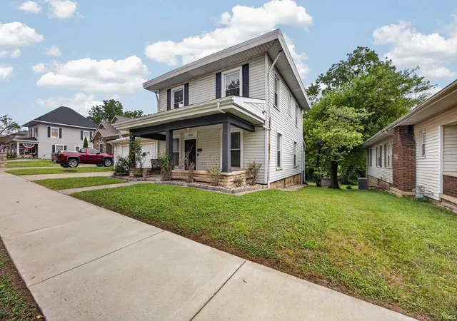 Photo 2 of Manufactured home for sale at 924 I St, Bedford, IN 47421 | MLS# 202631591 | Listing updated on 2026-08-04