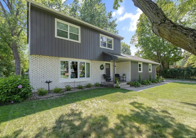 Photo 2 of Manufactured home for sale at 3329 Calumet Ave, Elkhart, IN 46514 | MLS# 202631598 | Listing updated on 2026-08-04