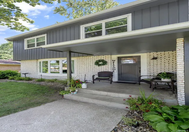 Photo 3 of Manufactured home for sale at 3329 Calumet Ave, Elkhart, IN 46514 | MLS# 202631598 | Listing updated on 2026-08-04