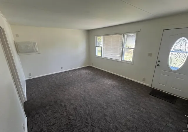 Photo 3 of Manufactured home for sale at 3 Hunter Ct, Vincennes, IN 47591 | MLS# 202631599 | Listing updated on 2026-09-22