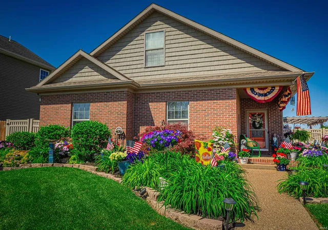 Photo 2 of Manufactured home for sale at 15508 Shakespeare Dr, Evansville, IN 47725 | MLS# 202631605 | Listing updated on 2026-08-18