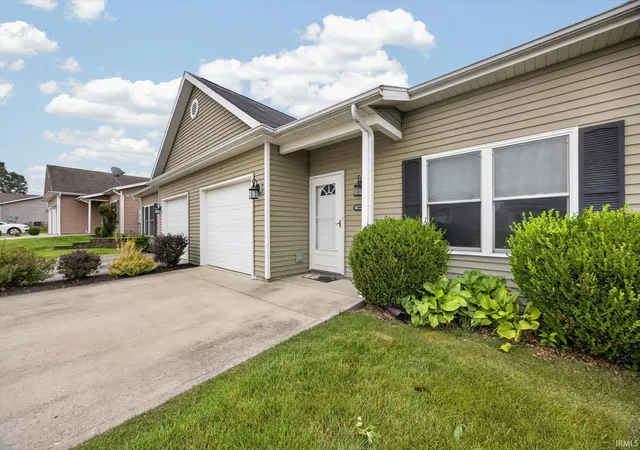 Photo 3 of Condo for sale at 5741 W Daffodil Ct, Bloomington, IN 47403 | MLS# 202631609 | Listing updated on 2026-08-26