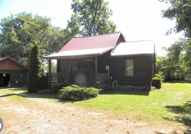 Photo 1 of Sale Pending at 6472 N Us Hwy 231, Spencer, IN 47460 | MLS# 202631634 | Listing updated on 2026-08-04