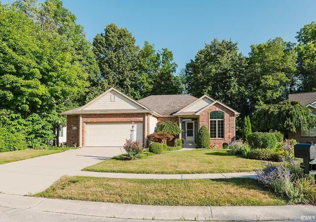 Photo 1 of Sale Pending at 2025 Chancel Ct, Fort Wayne, IN 46845 | MLS# 202631641 | Listing updated on 2026-09-06