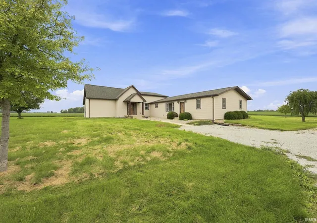 Photo 1 of Manufactured home for sale at 6231 East 600, Gas City, IN 46933 | MLS# 202631644 | Listing updated on 2026-10-03