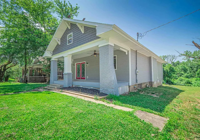 Photo 2 of Sale Pending at 3704 Stringtown Rd, Evansville, IN 47711 | MLS# 202631647 | Listing updated on 2026-09-04