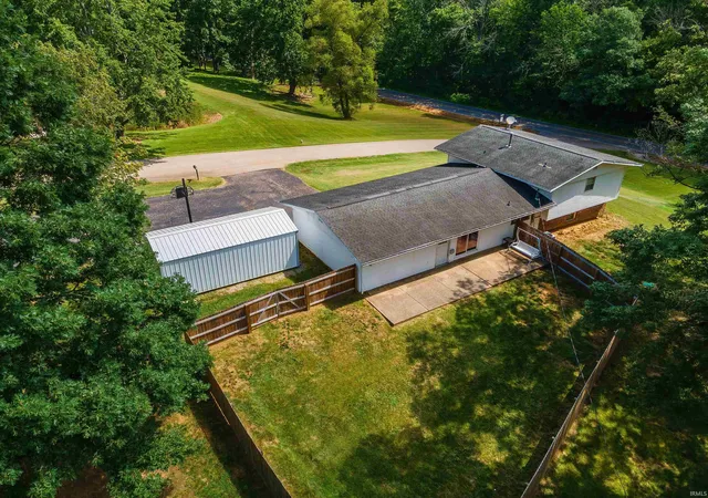 Photo 3 of Manufactured home for sale at 11911 Carol Hts Ln, Evansville, IN 47712 | MLS# 202631675 | Listing updated on 2026-09-02
