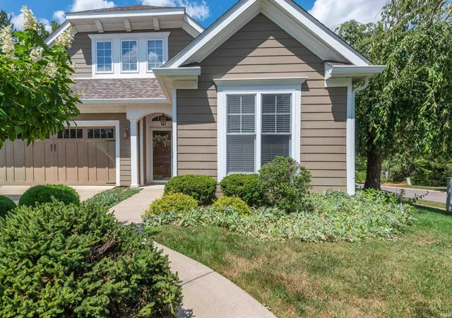 Photo 3 of Condo for sale at 1900 S Ramsey Dr, Bloomington, IN 47401 | MLS# 202631695 | Listing updated on 2026-09-29