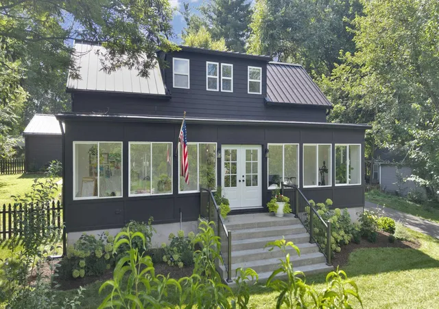 Photo 2 of Manufactured home for sale at 5200 Indiana 261, Newburgh, IN 47630 | MLS# 202631700 | Listing updated on 2026-08-26