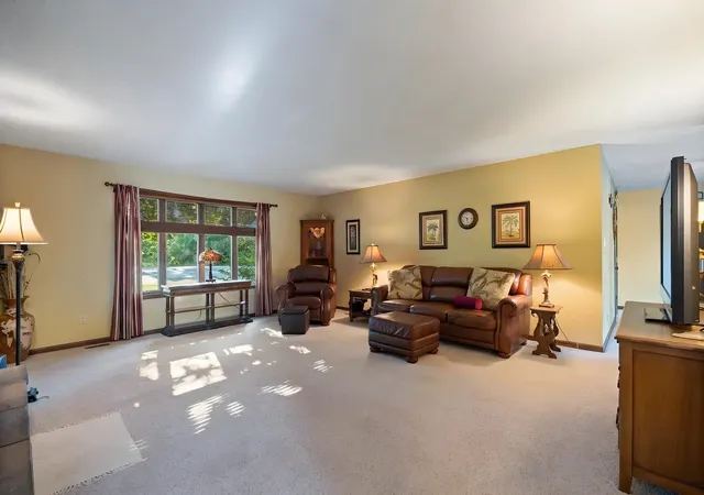 Photo 3 of Manufactured home for sale at 171 Ems T13 Ln, Leesburg, IN 46538 | MLS# 202631703 | Listing updated on 2026-10-05