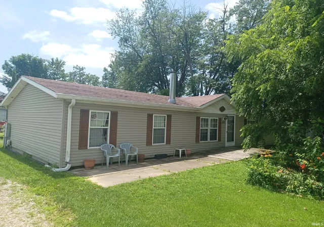 Photo 1 of Sale Pending at 313 E Adams Ave, Chandler, IN 47610 | MLS# 202631726 | Listing updated on 2026-08-26