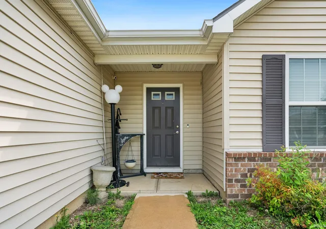 Photo 3 of Manufactured home for sale at 2528 Grand Cyn Cors, Fort Wayne, IN 46808 | MLS# 202631734 | Listing updated on 2026-08-05