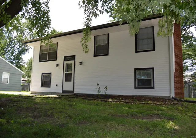 Photo 1 of Manufactured home for sale at 1809 Tam O Shanter Ct, Kokomo, IN 46902 | MLS# 202631743 | Listing updated on 2026-09-12