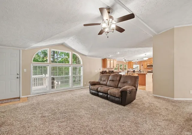 Photo 4 of Manufactured home for sale at 634 E Elkhart St, Bristol, IN 46507 | MLS# 202631749 | Listing updated on 2026-08-19