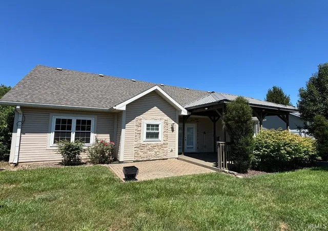 Photo 3 of Manufactured home for sale at 3609 W Moore Rd, Muncie, IN 47304 | MLS# 202631757 | Listing updated on 2026-09-16