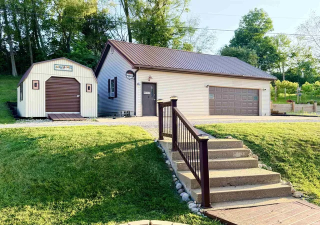 Photo 3 of Manufactured home for sale at 7135 S 1190 East, Hudson, IN 46747 | MLS# 202631775 | Listing updated on 2026-09-02