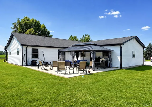 Photo 3 of Manufactured home for sale at 2250 E 600 South, Jonesboro, IN 46938 | MLS# 202631801 | Listing updated on 2026-09-02