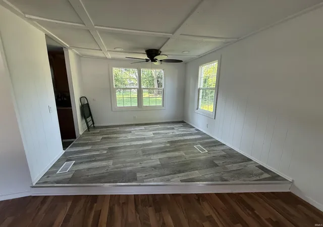 Photo 2 of Manufactured home for sale at 466 E Maple St, Berne, IN 46711 | MLS# 202631826 | Listing updated on 2026-10-22