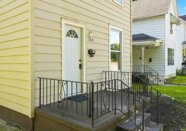Photo 3 of Sale Pending at 314 Greenwood Ave, Fort Wayne, IN 46808 | MLS# 202631835 | Listing updated on 2026-08-22