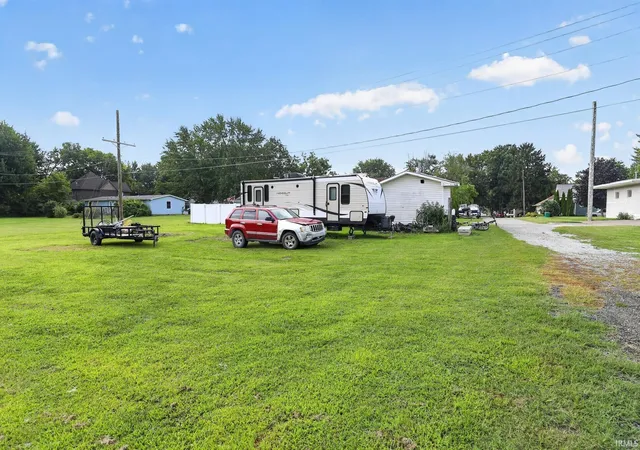 Photo 4 of Manufactured home for sale at 119 W Maple St, Flora, IN 46929 | MLS# 202631853 | Listing updated on 2026-09-11