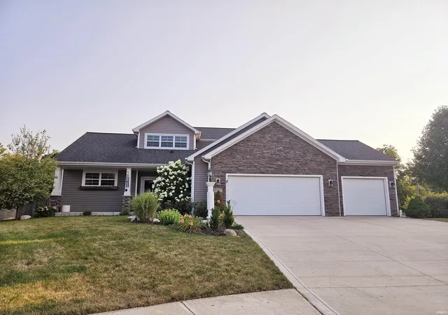Photo 1 of Sale Pending at 10017 Banbury Ct, Fort Wayne, IN 46818 | MLS# 202631857 | Listing updated on 2026-08-21