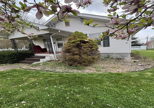 Photo 3 of Manufactured home for sale at 205 E Arthur St, Salem, IN 47167 | MLS# 202631870 | Listing updated on 2026-09-03