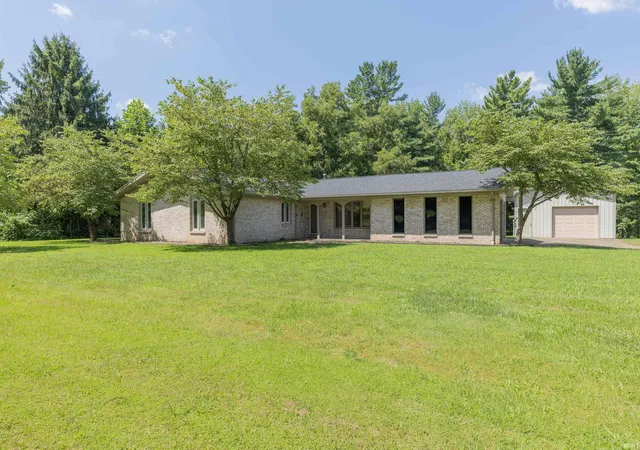 Photo 1 of Sale Pending at 4525 N Ford Rd, Mount Vernon, IN 47620 | MLS# 202631879 | Listing updated on 2026-09-14