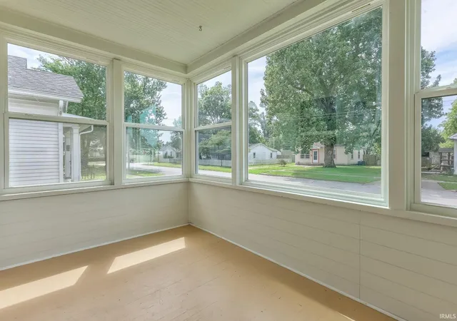 Photo 3 of Manufactured home for sale at 1632 E Illinois St, Evansville, IN 47711 | MLS# 202631886 | Listing updated on 2026-10-13