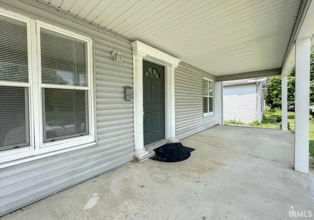 Photo 2 of Sale Pending at 1233 S Main St, Kokomo, IN 46902 | MLS# 202631896 | Listing updated on 2026-09-14