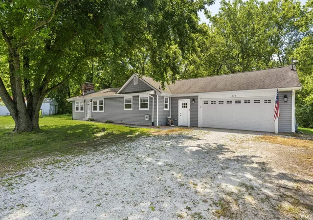 Photo 2 of Manufactured home for sale at 1573 Wea School Rd, Lafayette, IN 47909 | MLS# 202631901 | Listing updated on 2026-08-06