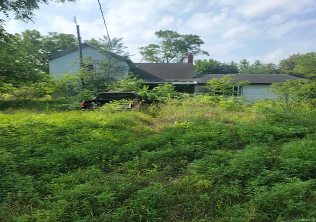 Photo 3 of Manufactured home for sale at 6871 S 1100 West, Francesville, IN 47946 | MLS# 202631905 | Listing updated on 2026-08-06