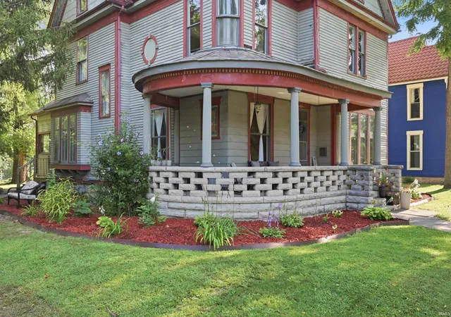 Photo 3 of Sale Pending at 800 E Washington St, Muncie, IN 47305 | MLS# 202631954 | Listing updated on 2026-08-27