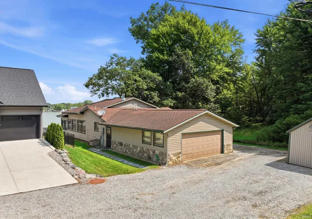 Photo 3 of Manufactured home for sale at 0545 E 680 South, Wolcottville, IN 46795 | MLS# 202631957 | Listing updated on 2026-09-24