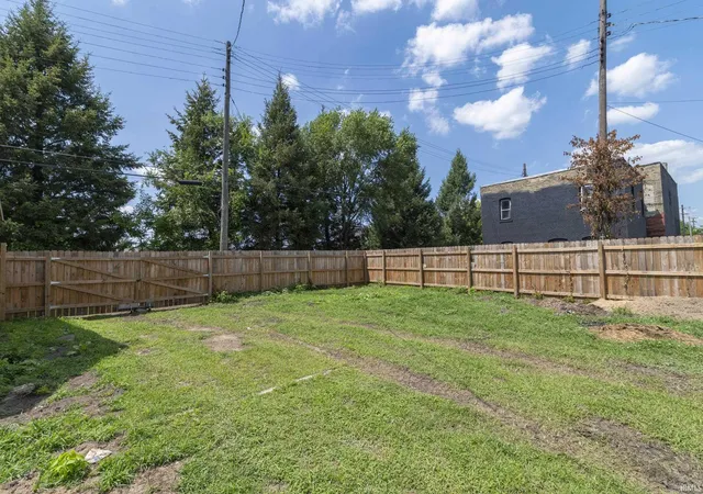 Photo 2 of Manufactured home for sale at 415 Harris St, South Bend, IN 46619 | MLS# 202631990 | Listing updated on 2026-09-01