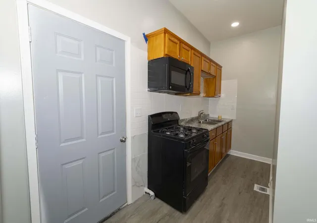 Photo 4 of Manufactured home for sale at 415 Harris St, South Bend, IN 46619 | MLS# 202631990 | Listing updated on 2026-09-01