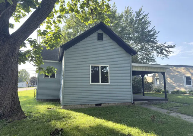 Photo 2 of Manufactured home for sale at 524 S Franklin St, Dunkirk, IN 47336 | MLS# 202632002 | Listing updated on 2026-08-06