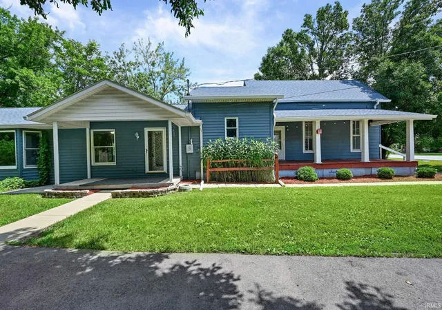 Photo 2 of Manufactured home for sale at 210 W Jackson St, Mulberry, IN 46058 | MLS# 202632011 | Listing updated on 2026-09-07