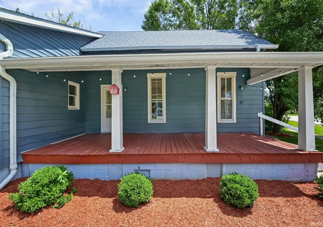 Photo 4 of Manufactured home for sale at 210 W Jackson St, Mulberry, IN 46058 | MLS# 202632011 | Listing updated on 2026-09-07
