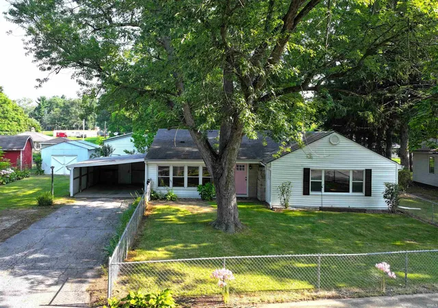 Photo 3 of Manufactured home for sale at 438 W Jefferson St, Winamac, IN 46996 | MLS# 202632013 | Listing updated on 2026-10-06