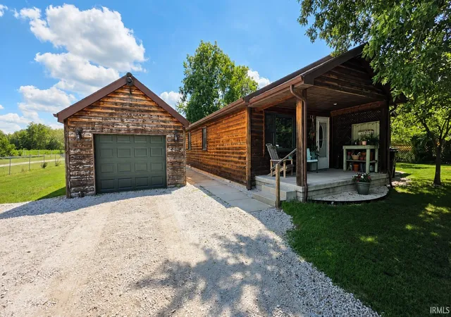Photo 3 of Manufactured home for sale at 104 E Indiana Ave, Hamlet, IN 46532 | MLS# 202632044 | Listing updated on 2026-09-25