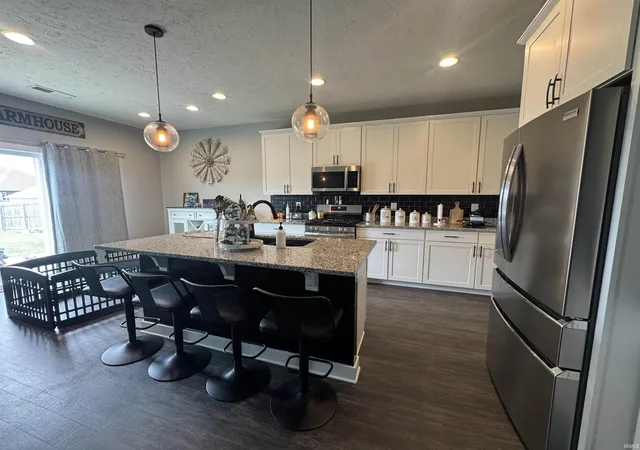 Photo 4 of Manufactured home for sale at 5340 Bloomsbury Ct, Newburgh, IN 47630 | MLS# 202632047 | Listing updated on 2026-09-10