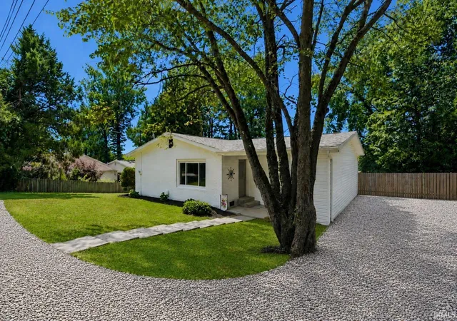 Photo 1 of Manufactured home for sale at 11225 Sharon Dr, Evansville, IN 47712 | MLS# 202632048 | Listing updated on 2026-09-14