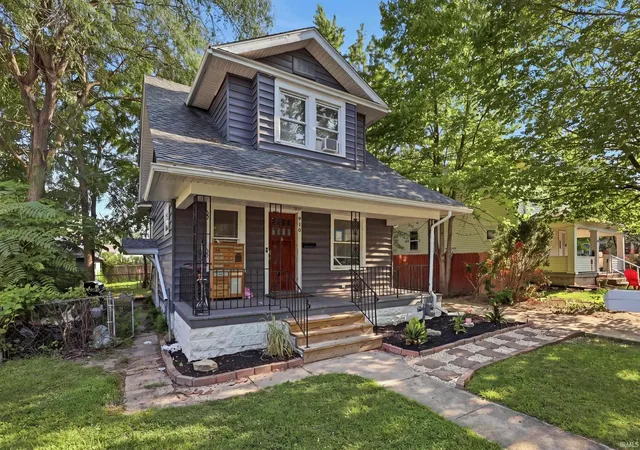 Photo 2 of Manufactured home for sale at 910 Nuttman Ave, Fort Wayne, IN 46807 | MLS# 202632051 | Listing updated on 2026-08-07