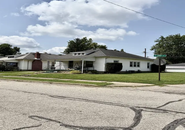 Photo 2 of Manufactured home for sale at 102 S 29th Street, Lafayette, IN 47904 | MLS# 202632061 | Listing updated on 2026-09-16