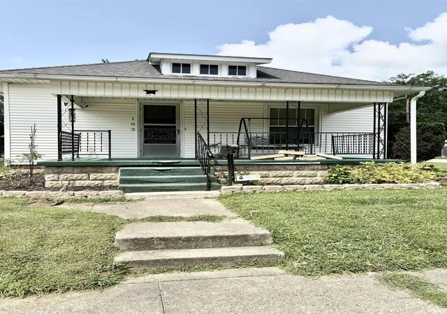 Photo 3 of Manufactured home for sale at 102 S 29th Street, Lafayette, IN 47904 | MLS# 202632061 | Listing updated on 2026-09-16