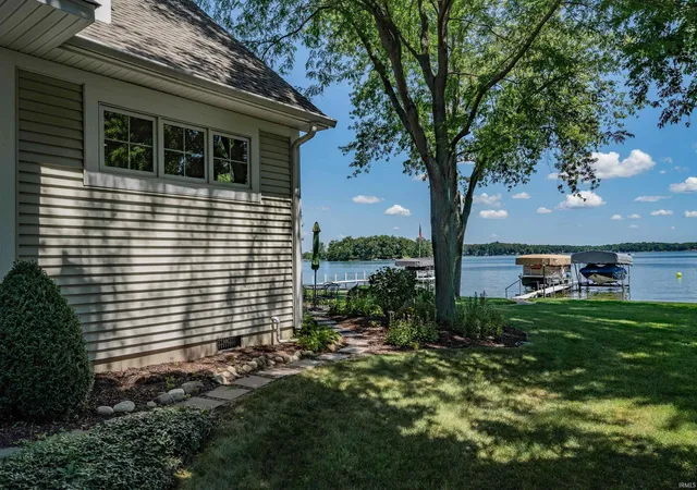 Photo 4 of Manufactured home for sale at 948 S Clear Lake Dr, Fremont, IN 46737 | MLS# 202632074 | Listing updated on 2026-08-07