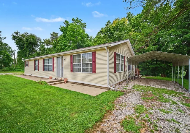 Photo 2 of Manufactured home for sale at 109 N Railroad St #2, Battle Ground, IN 47920 | MLS# 202632077 | Listing updated on 2026-08-18