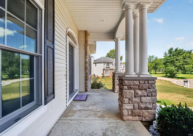 Photo 3 of Manufactured home for sale at 2051 E Barberry Dr, Warsaw, IN 46582 | MLS# 202632091 | Listing updated on 2026-09-22