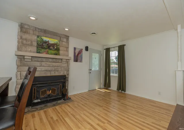 Photo 3 of Manufactured home for sale at 2023 E Powell Ave, Evansville, IN 47714 | MLS# 202632096 | Listing updated on 2026-08-07