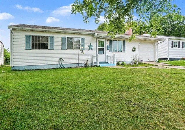 Photo 2 of Manufactured home for sale at 1316 Michigan Ave, Mishawaka, IN 46544 | MLS# 202632100 | Listing updated on 2026-08-07